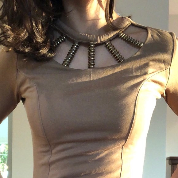 Dress - Picture 4 of 4